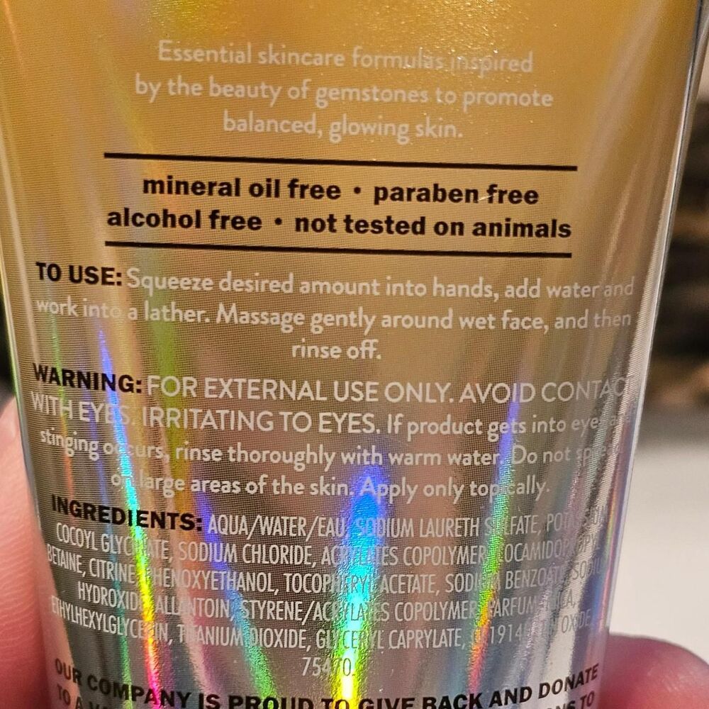 Global Beauty Care Bundle - Picture 6 of 7